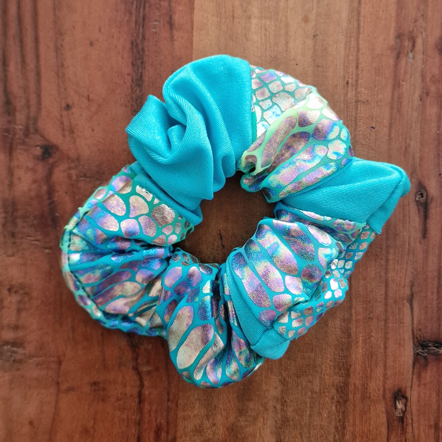 Scrunchie Zero Waste de Retales: Colores Únicos y Consciencia